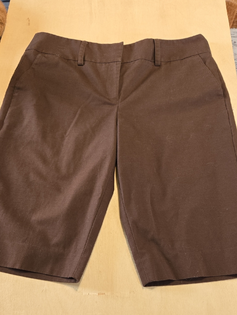 T35 Apt 9 Maxwell Bermuda Shorts Flat Front Zip Fly Knee Length Walking Shorts